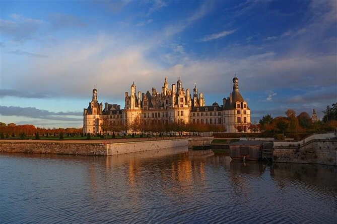 Loire 3 Best Castles with Wine Tasting Private trip from Paris - Plou et Fils Wine Tasting: 7+ Wines at a Family Winery