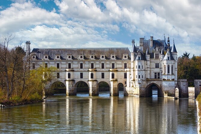 Loire 3 Best Castles with Wine Tasting Private trip from Paris - Château de Chambord: Renaissance Power in 90 Minutes