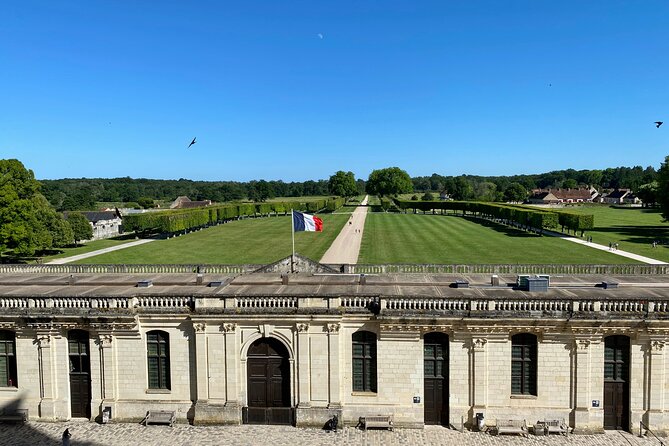 Loire Valley Castles Chenonceau Amboise & Da Vinci Small Group - Plou et Fils wine tasting: seven wines with family-vineyard context