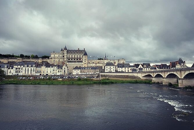 Loire Valley Castles Small-Group Day Trip from Paris - Lunch and Loire Wine Tasting, Not a Random Stop