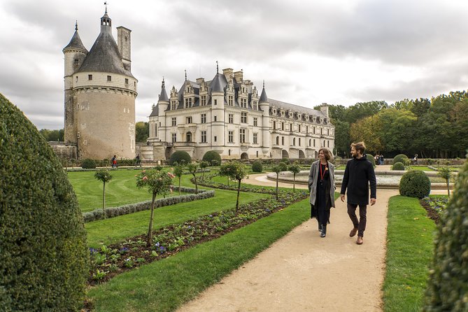 Loire Valley Castles Trip with Chenonceau and Chambord from Paris - Getting to the Loire: The 7:00am Coach Start from Pullman Paris Centre - Bercy