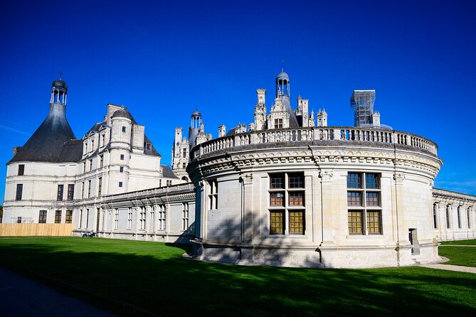 Loire Valley - Chambord Castle - DayTrip from Paris - Price and logistics: what you’re really paying for
