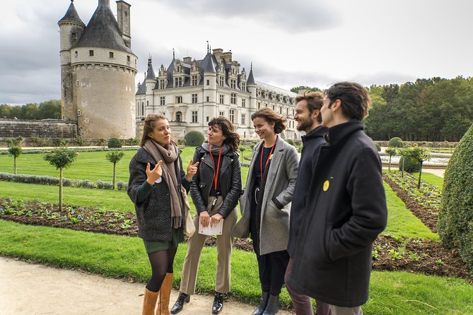 Loire Valley Day Trip with 3 Castles with Chambord and Chenonceau - Quick hits before you go