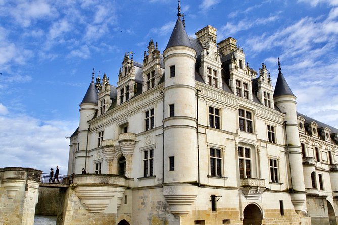 Loire Valley Royal Castles Guided Small group Day Trip from Paris - Why This Loire Valley Loop Works From Paris