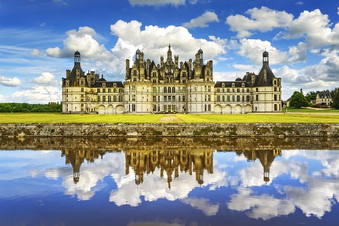 Loire Valley Wine and Castles Small-Group Day Trip from Paris - Key highlights to look for