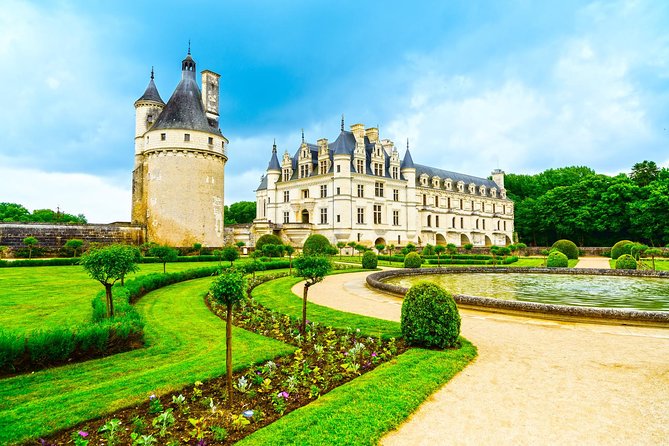Loire Valley Wine and Castles Small-Group Day Trip from Paris - Why this Loire Valley day trip works as a Paris escape