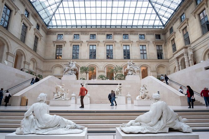 Louvre Access with Mona Lisa Escort or Guided Option - Entering With Timed Access and a Tight Group Plan