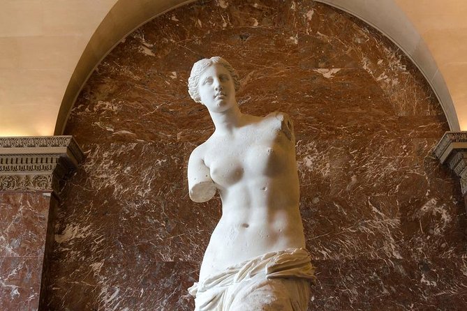 Louvre Essential Private tour - Greek antiquities: Venus de Milo, Victory of Samothrace, and myth in motion