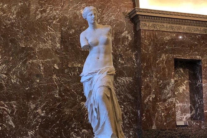 Louvre: Everything but the Mona Lisa - Limited to 6 Guests - Why 2.5 hours works better than a free-for-all