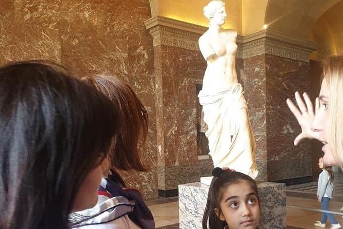Louvre masterpieces in 2 hours - Meeting at Carrousel du Louvre on Rue de Rivoli