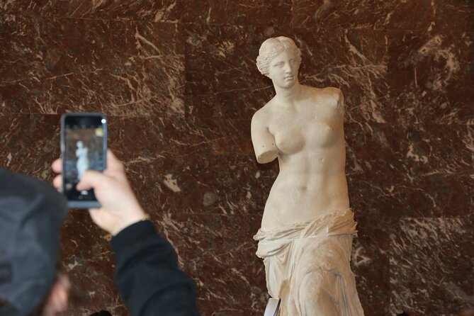 Louvre Museum Access Guided Tour with Mona Lisa - Stop One at the Louvre: Art Highlights Plus Royal France