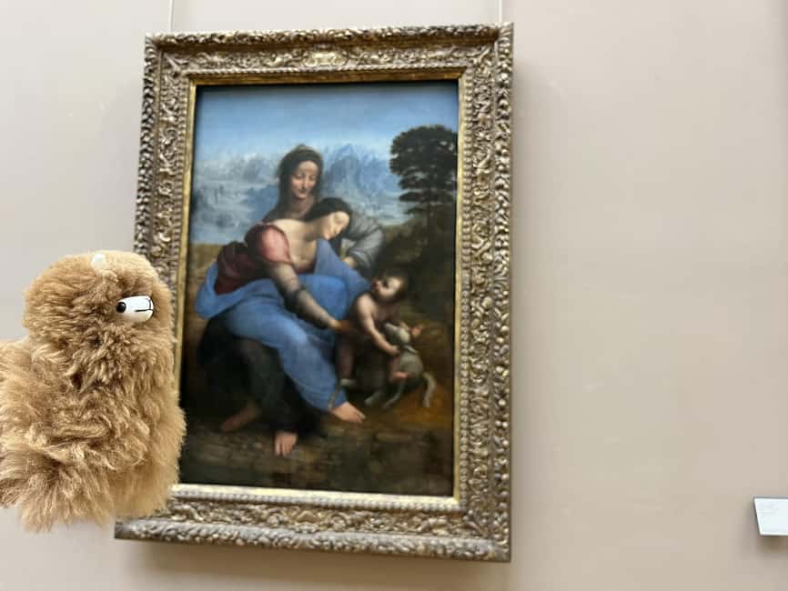 Louvre Museum Entry Ticket and Private Guided Tour - Meeting near Palais Royal: locate Mr. Lama Leonardo