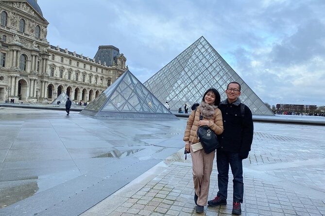Louvre Museum Entry Ticket with Audio Guide and Mona Lisa Access - Mona Lisa Access: What You’re Really Seeing