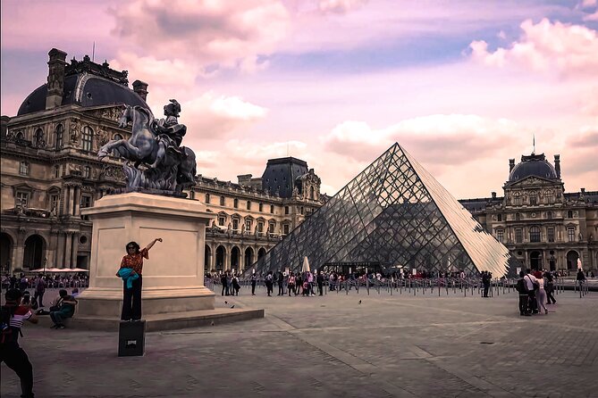 Louvre Museum Experience – Group, Private, or Solo - The Louvre Museum Experience: choose your pacing (ticket-only, group highlights, or private up to 8)