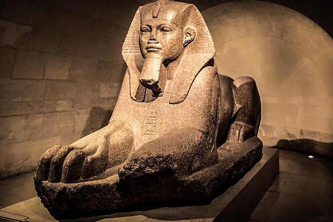 Louvre Museum Guided Tour Options with Timed Entry - Meeting point, group size, and staying oriented in a huge complex