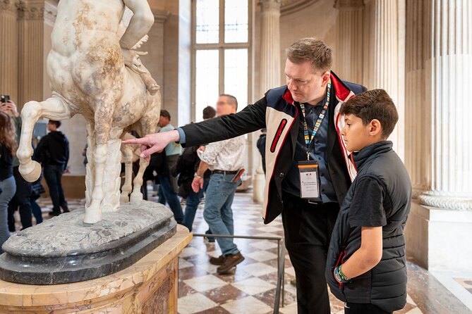 Louvre Museum : Kids-Friendly Private Tour with Entry Tickets - The Meeting Point That Actually Helps: 8 Pl. du Carrousel