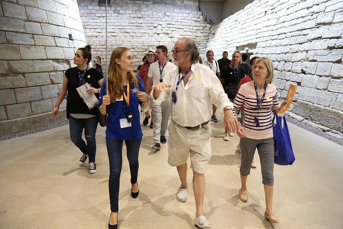 Louvre Museum Masterpieces Guided Tour with Access - Audio Headsets: Small Comfort, Big Payoff