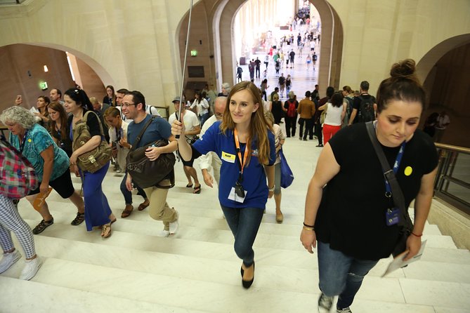 Louvre Museum Masterpieces Guided Tour with Access - Group Size Options: Small-Group vs Private Makes a Real Difference