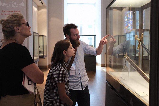 Louvre Museum Paris Essential Guided Tour Semi-Private 6ppl Max - What the best guides do with a 2.5-hour window