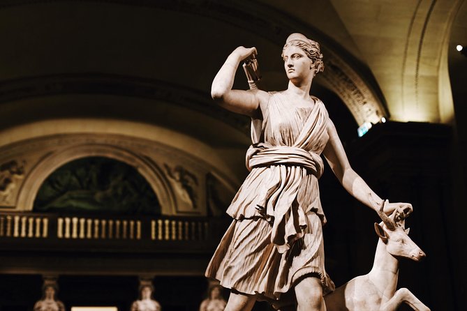 Louvre Museum Paris Essential Guided Tour Semi-Private 6ppl Max - Practical realities: stairs, bag rules, and comfort