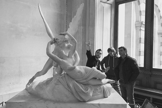 Louvre Museum Private 2-h Tour on Italian Art and masterpieces - Transportation: Plan for a Smooth Arrival