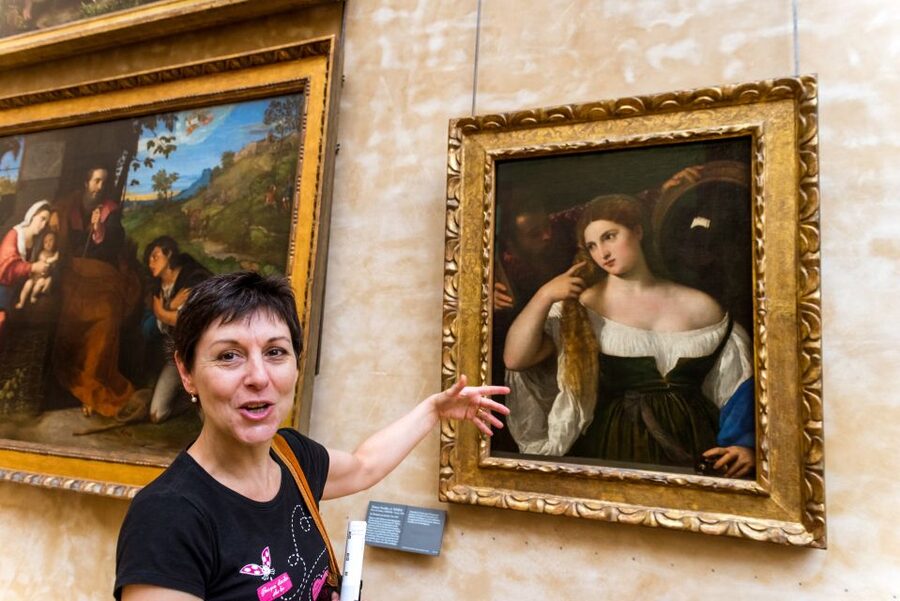 Louvre Museum: Skip-the-Line Small Group Guided Tour - Napoleon’s apartments: palace décor you’ll feel in your bones