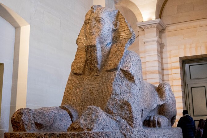 Louvre Museum Small-Group Guided Tour - Why a family-focused Louvre tour works in a museum this big