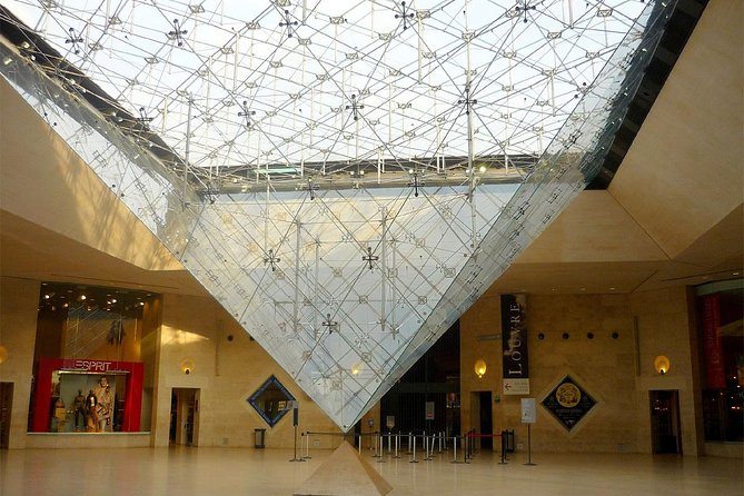 Louvre Museum Small Group Spanish Guided Tour - Small group benefits: better questions, less chaos