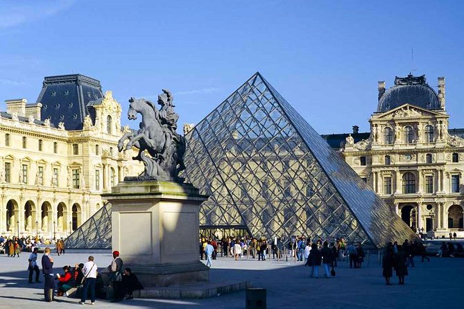 Louvre Museum Small Group Spanish Guided Tour - Meeting at 6 Rue de lAmiral de Coligny: timing matters more than you think
