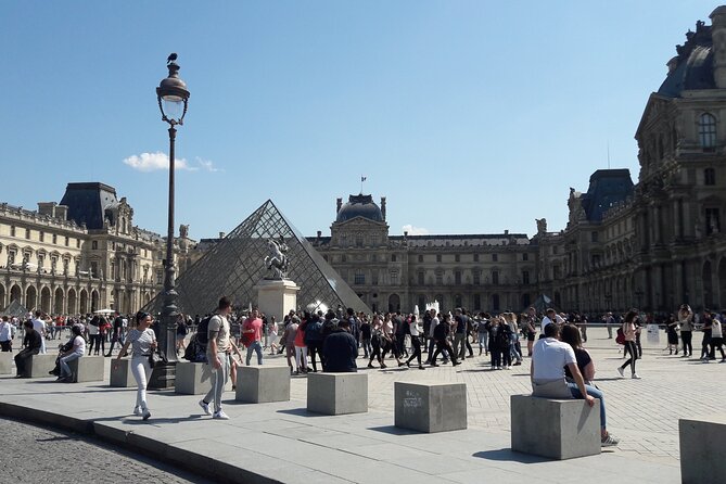 Louvre Museum Timed Entry Ticket with Audio Guide in 4 languages - FAQ