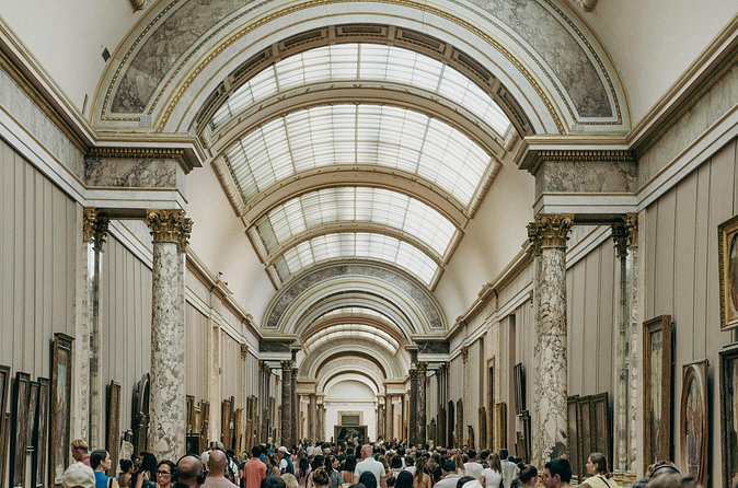 Louvre Museum with Mona Lisa Direct Entry Experience - Small Group Size and Support: What It Means in Practice