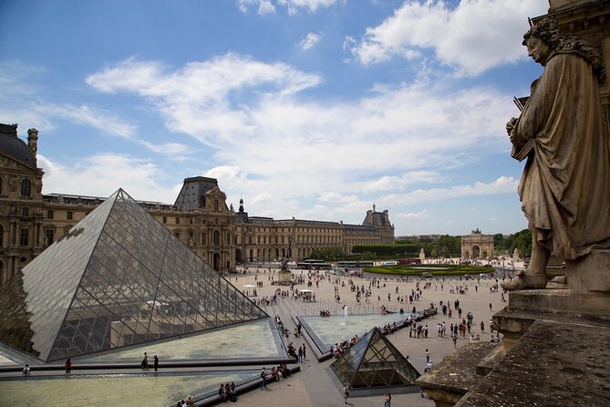 Louvre Private Guided Tour From Paris with tickets - Why a private Louvre route beats solo wandering