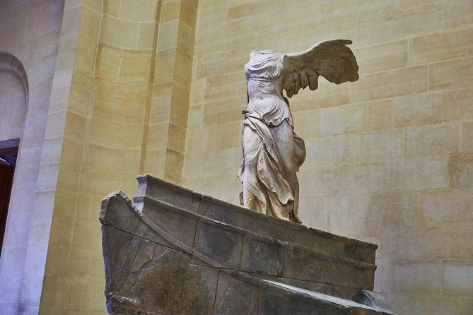 Louvre Private Tour With Hotel Pickup - The headset advantage: hearing the guide in a loud building