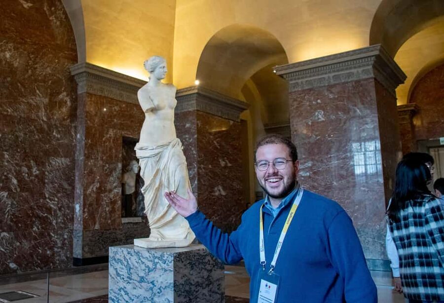 Louvre Small-Group Tour - Must-See Highlights & Mona Lisa - FAQ