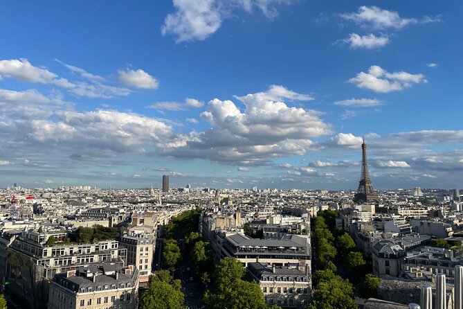 Luxury Private Transfers in Paris Airport - Family-friendly comfort: Wi‑Fi, kid screens, and child seats