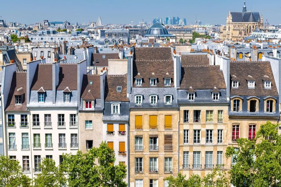Marais: Discover the Medieval Heart of Paris - Halle des Blancs Manteaux to UNIQLO Le Marais: old walls, new routines