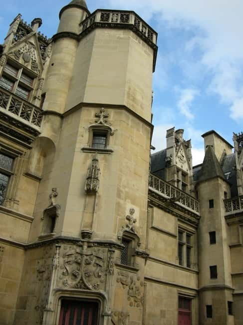 Medieval Paris Private 2h Walking Tour - Notre-Dame as the Medieval anchor point