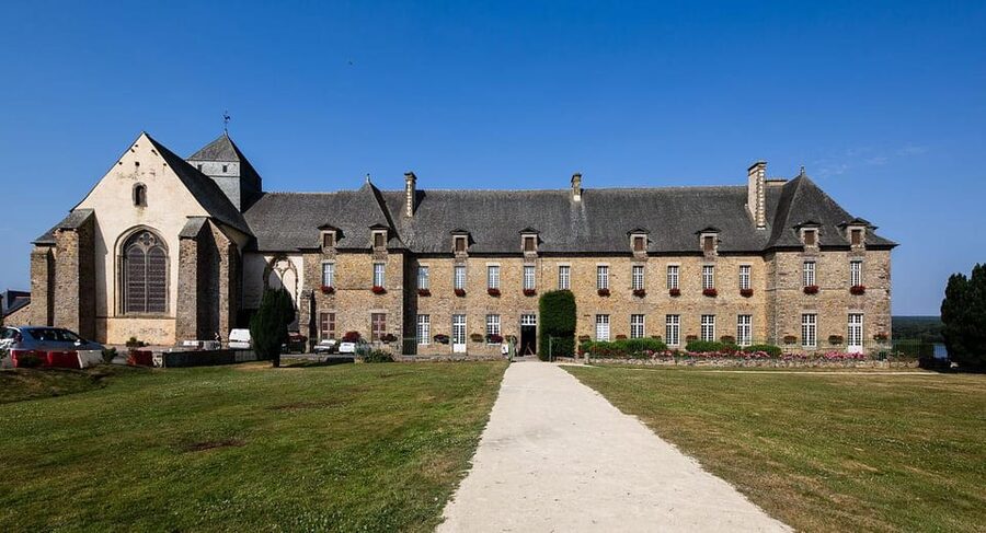 Medieval Paris & the Knights Templar Tour - Price and value: what $116 buys in real terms