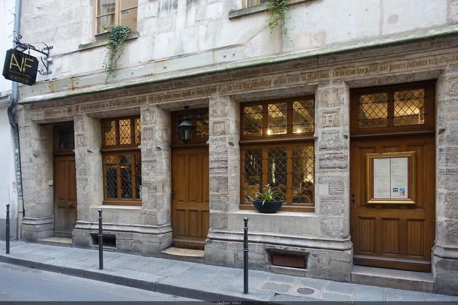 Medieval Paris & the Knights Templar Tour - Starting at Notre-Dame: where the story gets its spine