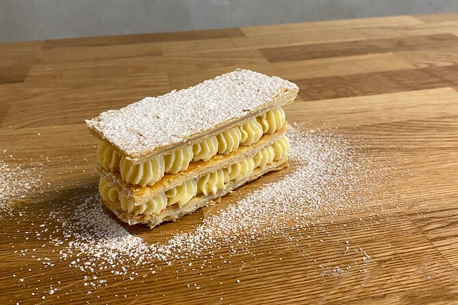 Mille Feuille Napoléon Pastry Class in Paris - Inside the Class: From Caramelized Puff Pastry to Vanilla Cream