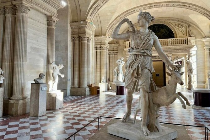Mona Lisa First Access - Louvre Private Guided Tour - Your Guide: What Makes the Private Part Feel Worth It