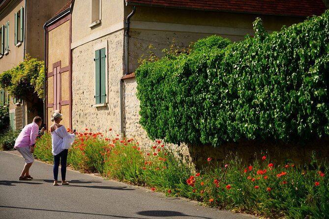 Monet's House and Garden & Giverny Village - Gardens, water lily pond, and the Japanese bridge walk