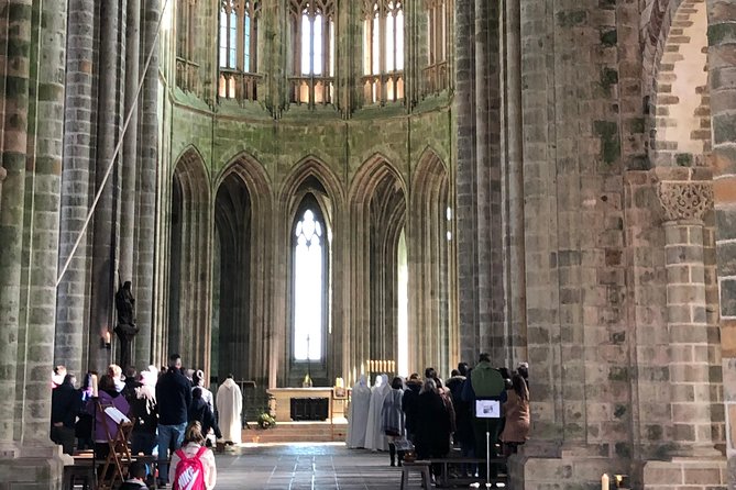Mont Saint-Michel EXPRESS (day-trip from Paris by TGV - high speed train) - Crowds and Timing: What to Expect Around Busy Dates