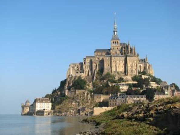 Mont Saint Michel Guided Day Trip with Abbey Entry from Paris - Mont Saint-Michel in One Day: What This 14-Hour Format Really Delivers