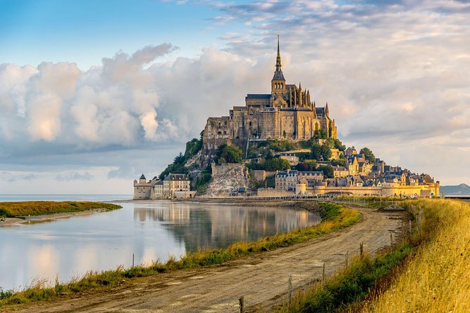 Mont Saint Michel Guided Day Trip with Abbey Entry from Paris - Free Time on the Mount: Shops, Museums, and How to Use It Well