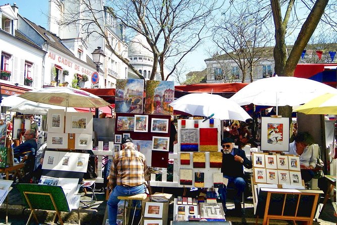 Montmartre District and Sacre Coeur - Exclusive Guided Walking Tour - Place Dalida and the quiet corners of fandom