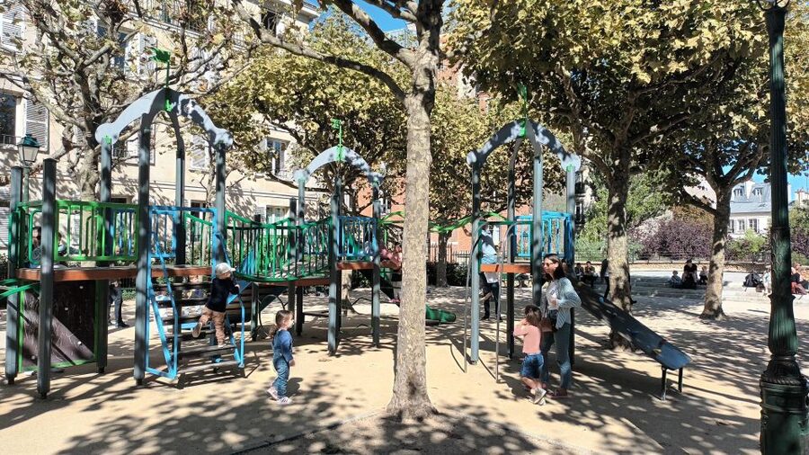Montmartre: Guided Tour for Kids and Families - Entering Montmartre with a kids-first plan (and real adult value)