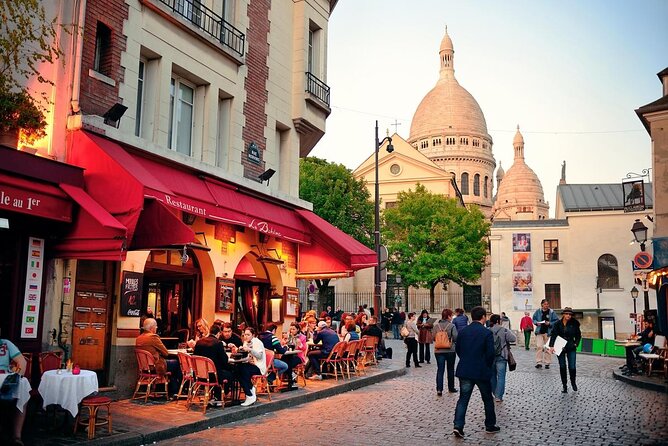 Montmartre Hidden Gems and Scenic Highlights Walking Tour - Key highlights to look for