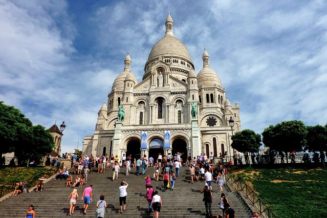 Montmartre Hidden Gems and Scenic Highlights Walking Tour - Bateau-Lavoir: the artists’ residence behind modern art