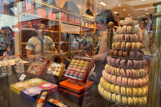 Montmartre Hill French Gourmet Food and Wine Tasting Walking Tour - Landmarks you’ll pass: Moulin Rouge, windmill, and the Sacré-Cœur view